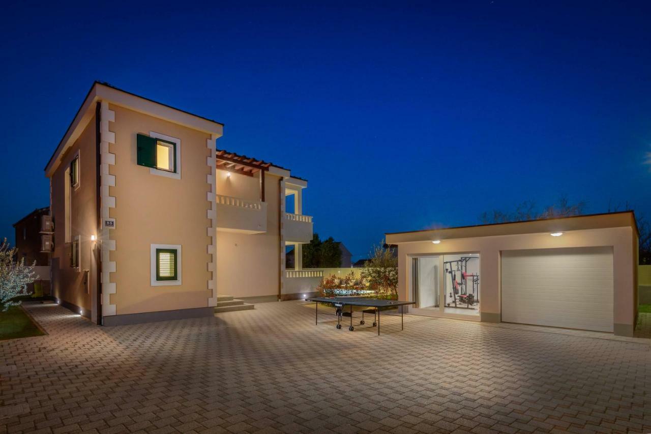 Villa Rosa Ventorum With Private Pool Near Split Kaštela エクステリア 写真