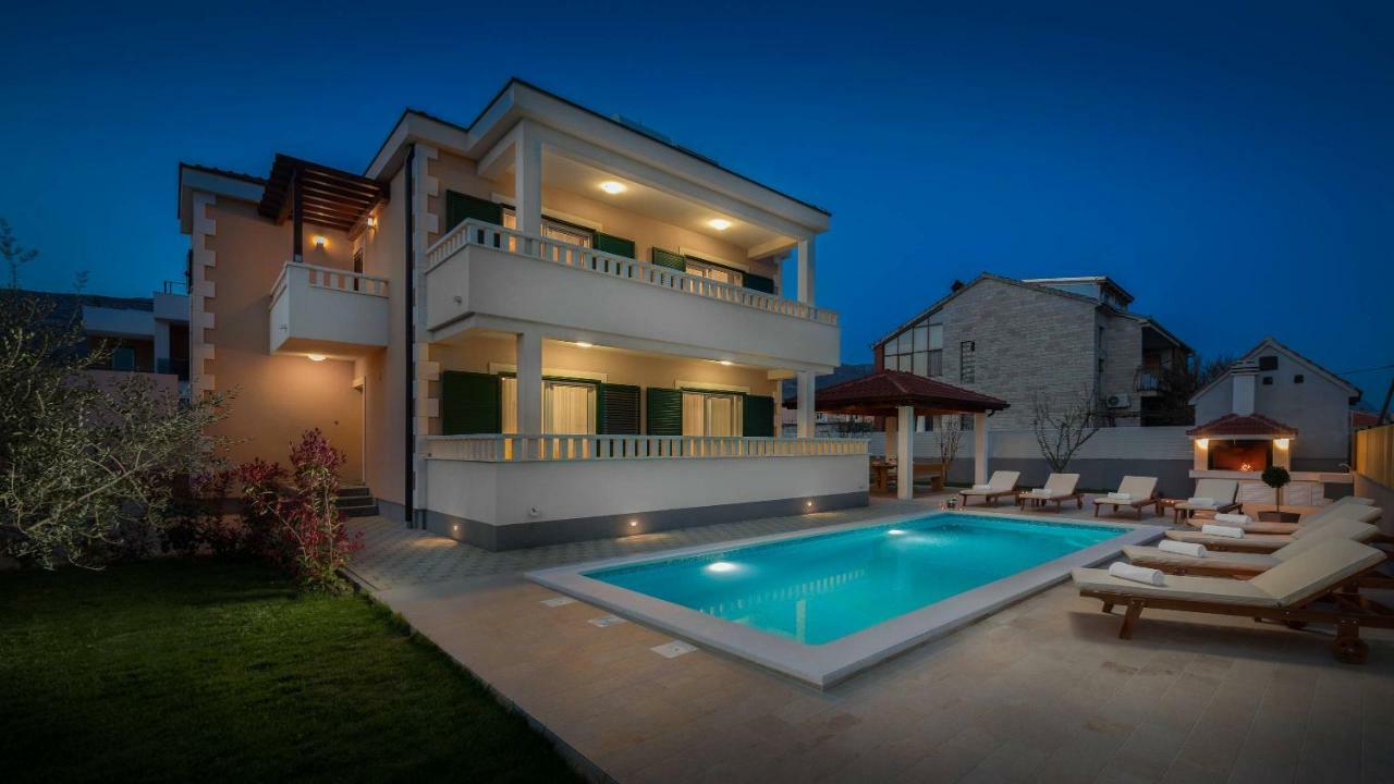 Villa Rosa Ventorum With Private Pool Near Split Kaštela エクステリア 写真