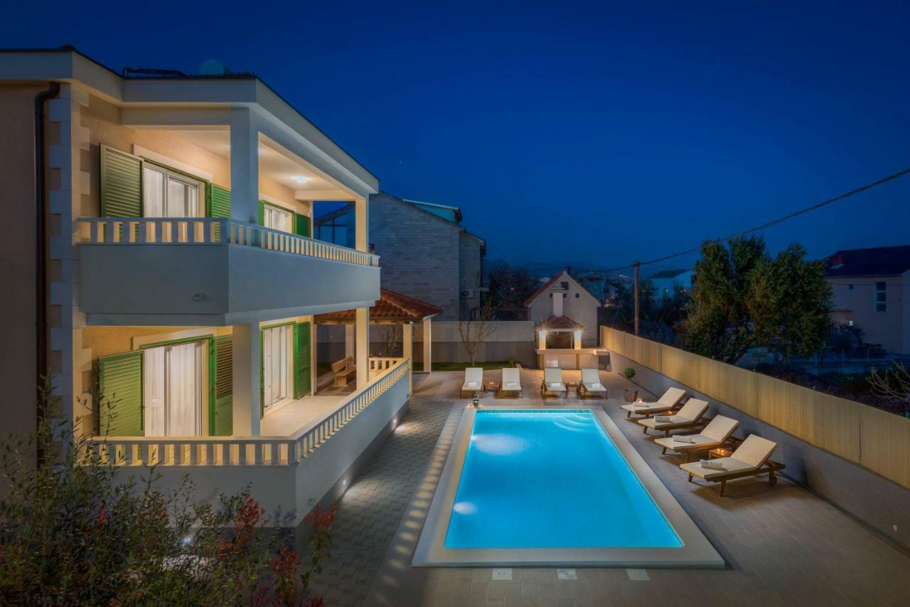 Villa Rosa Ventorum With Private Pool Near Split Kaštela エクステリア 写真