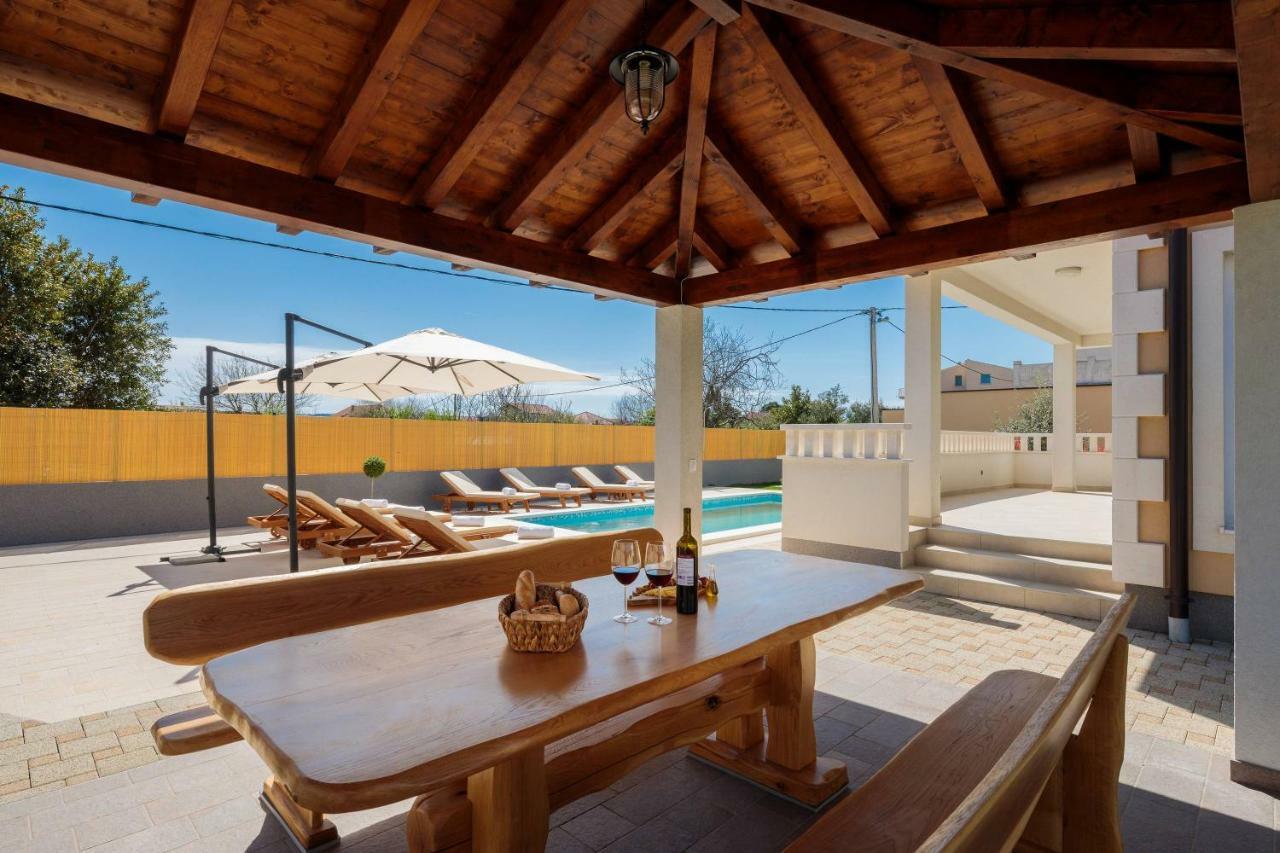 Villa Rosa Ventorum With Private Pool Near Split Kaštela エクステリア 写真