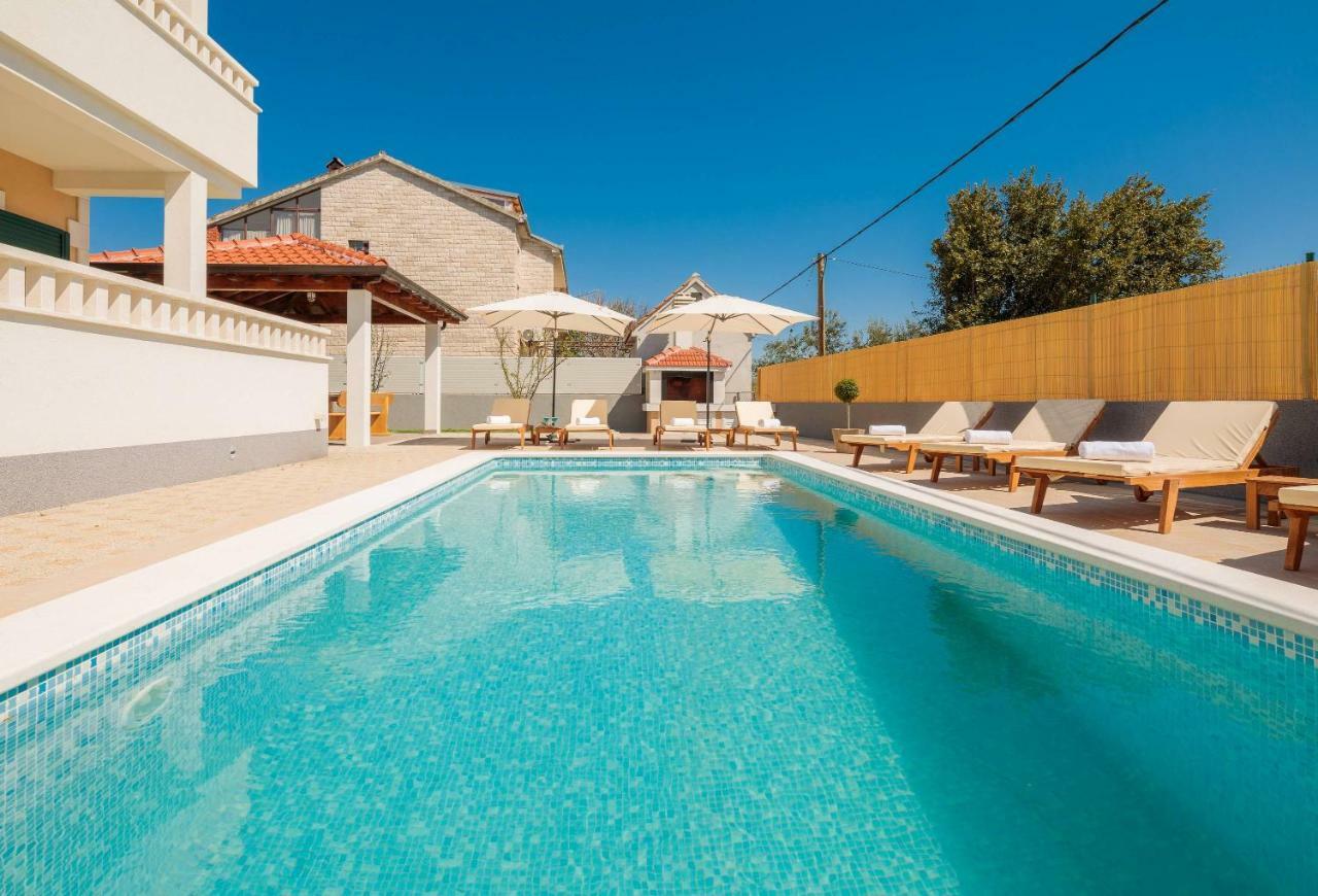 Villa Rosa Ventorum With Private Pool Near Split Kaštela エクステリア 写真