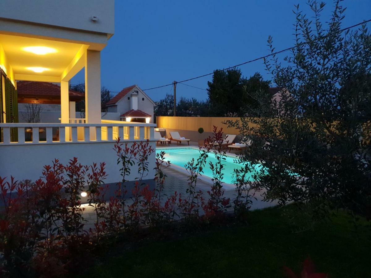 Villa Rosa Ventorum With Private Pool Near Split Kaštela エクステリア 写真